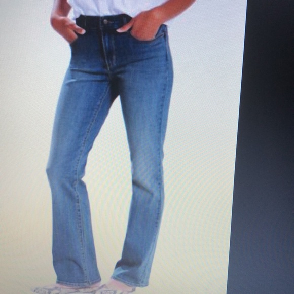 Levis Classic Bootcut Jeans - Picture 14 of 14